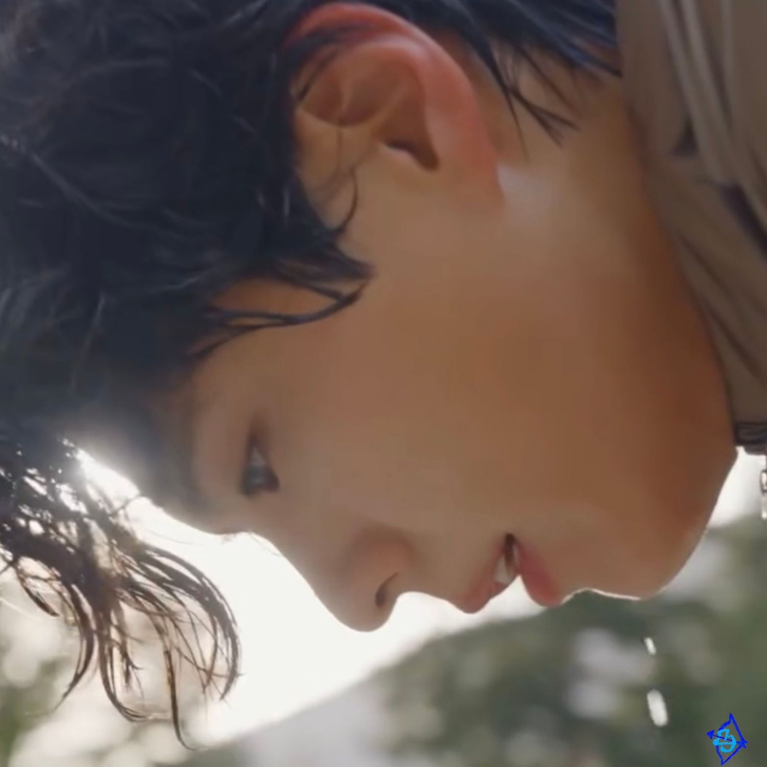 Behind-the-scenes cut of Park Bogum