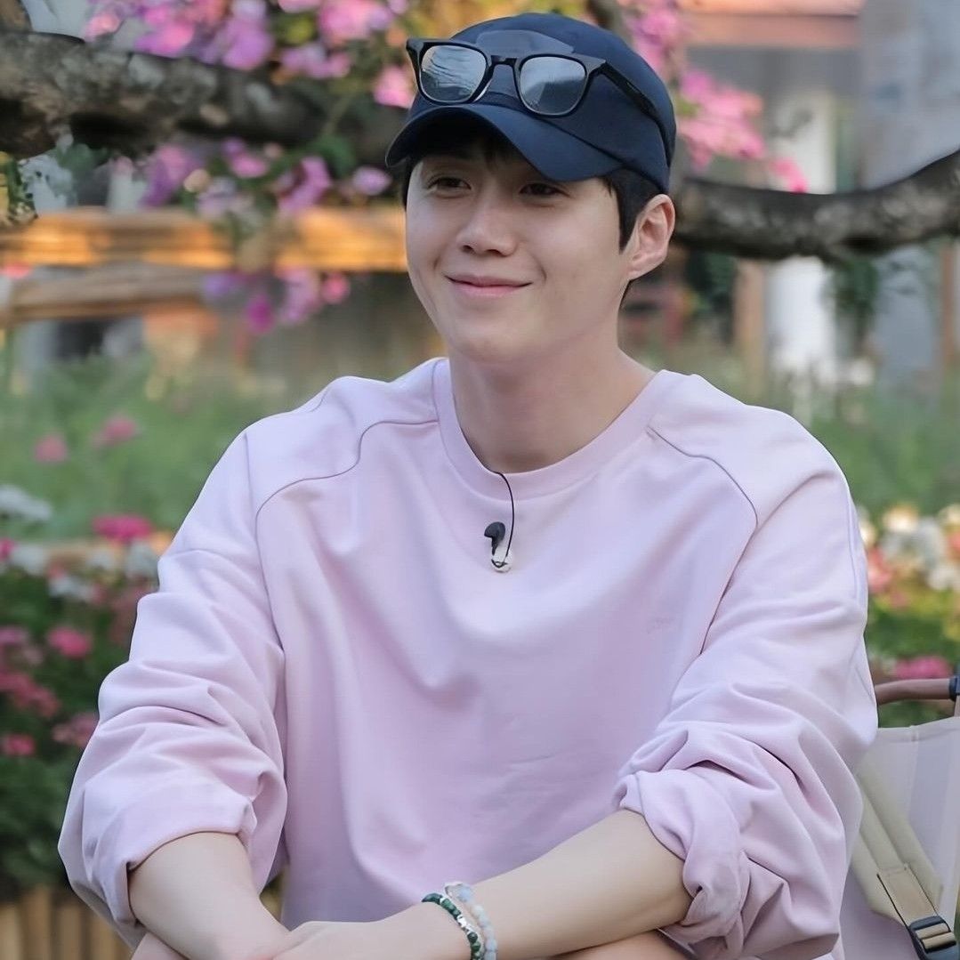 金宣虎的最新照片