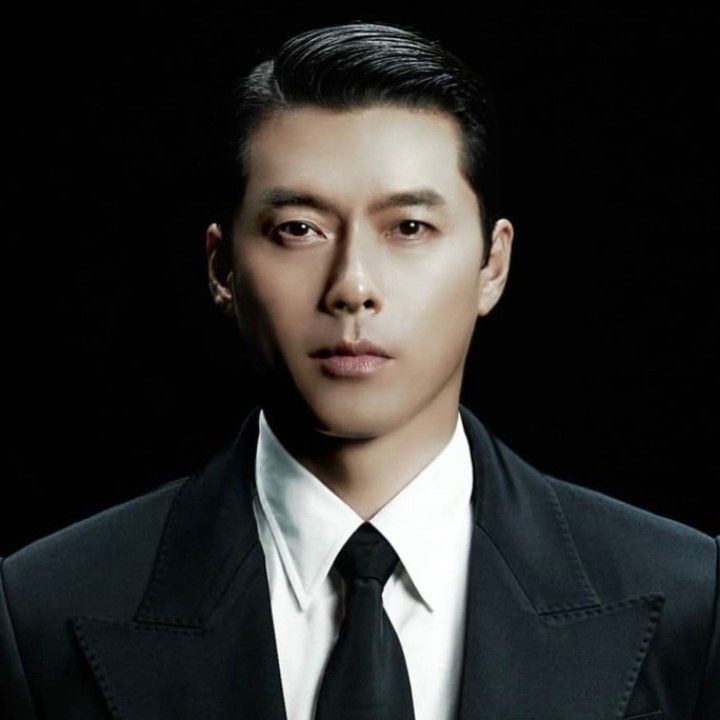 Momen yang diabadikan oleh penggemar Hyun Bin