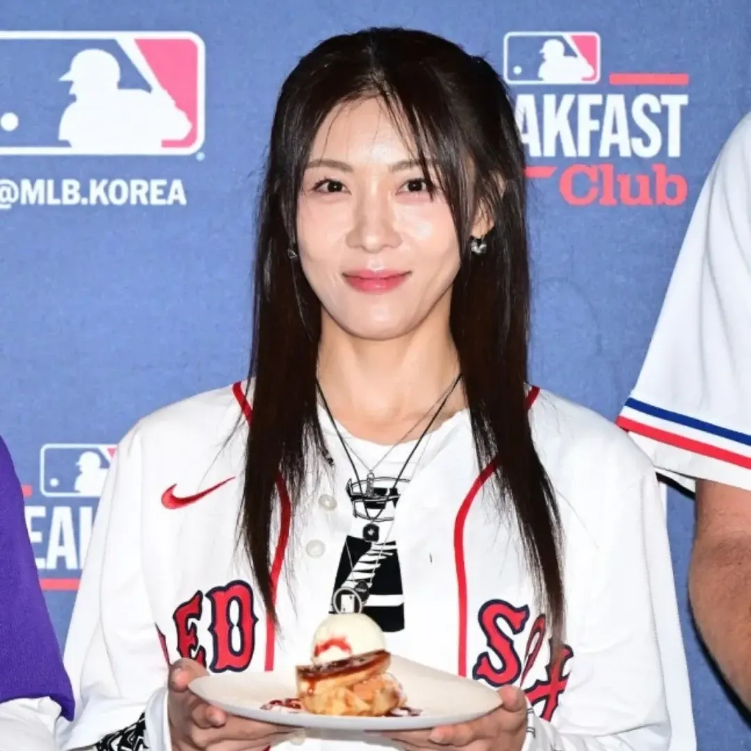 A moment captured by a fan of Ha Jiwon