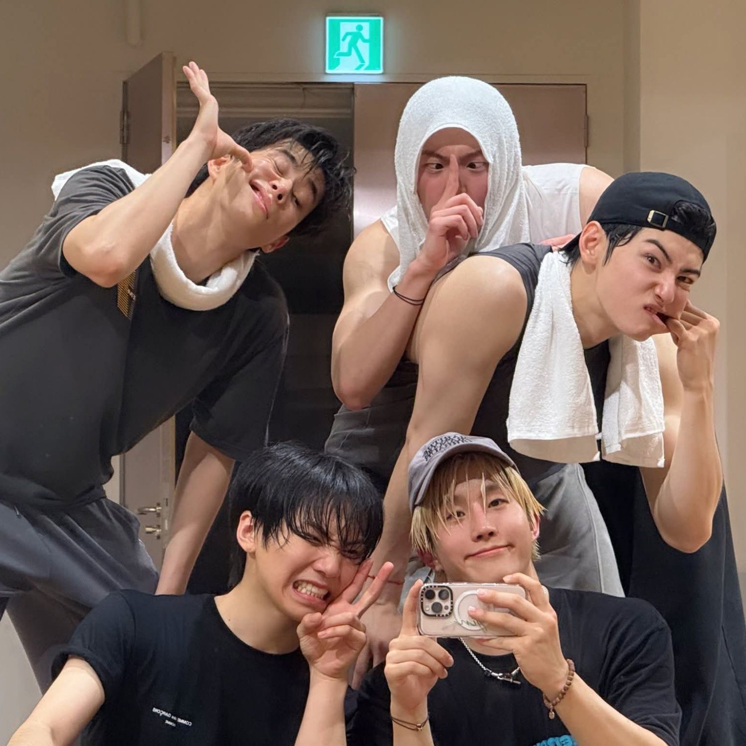 Behind-the-scenes cut of Yoon Sanha