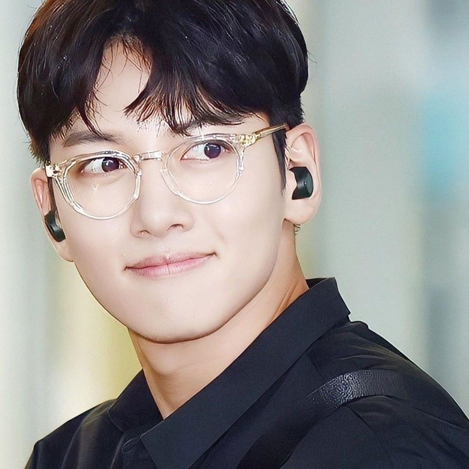 Recent activity shot of Ji Changwook