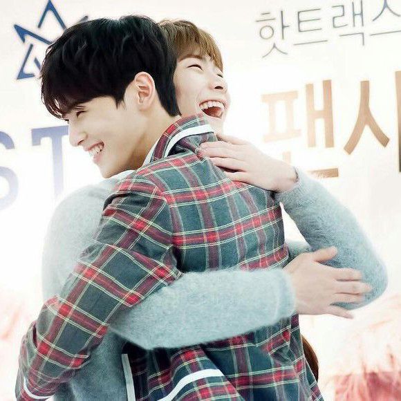 Latest photo of Cha Eunwoo