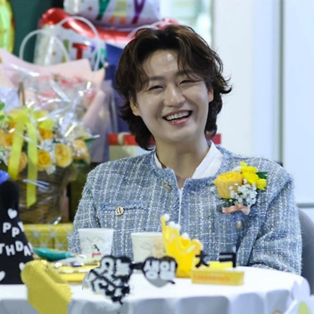 A moment captured by a fan of Min Soohyun