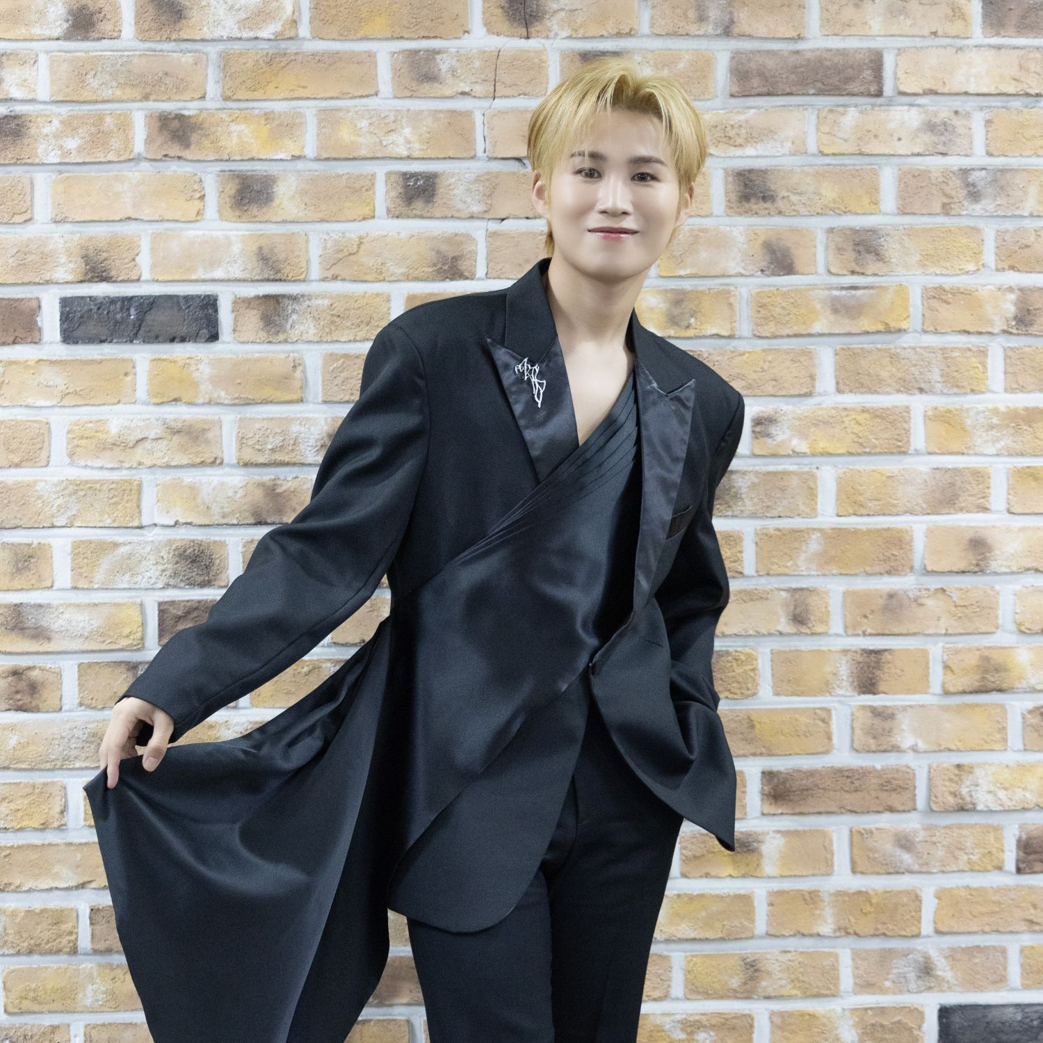 김희재의 비하인드 컷