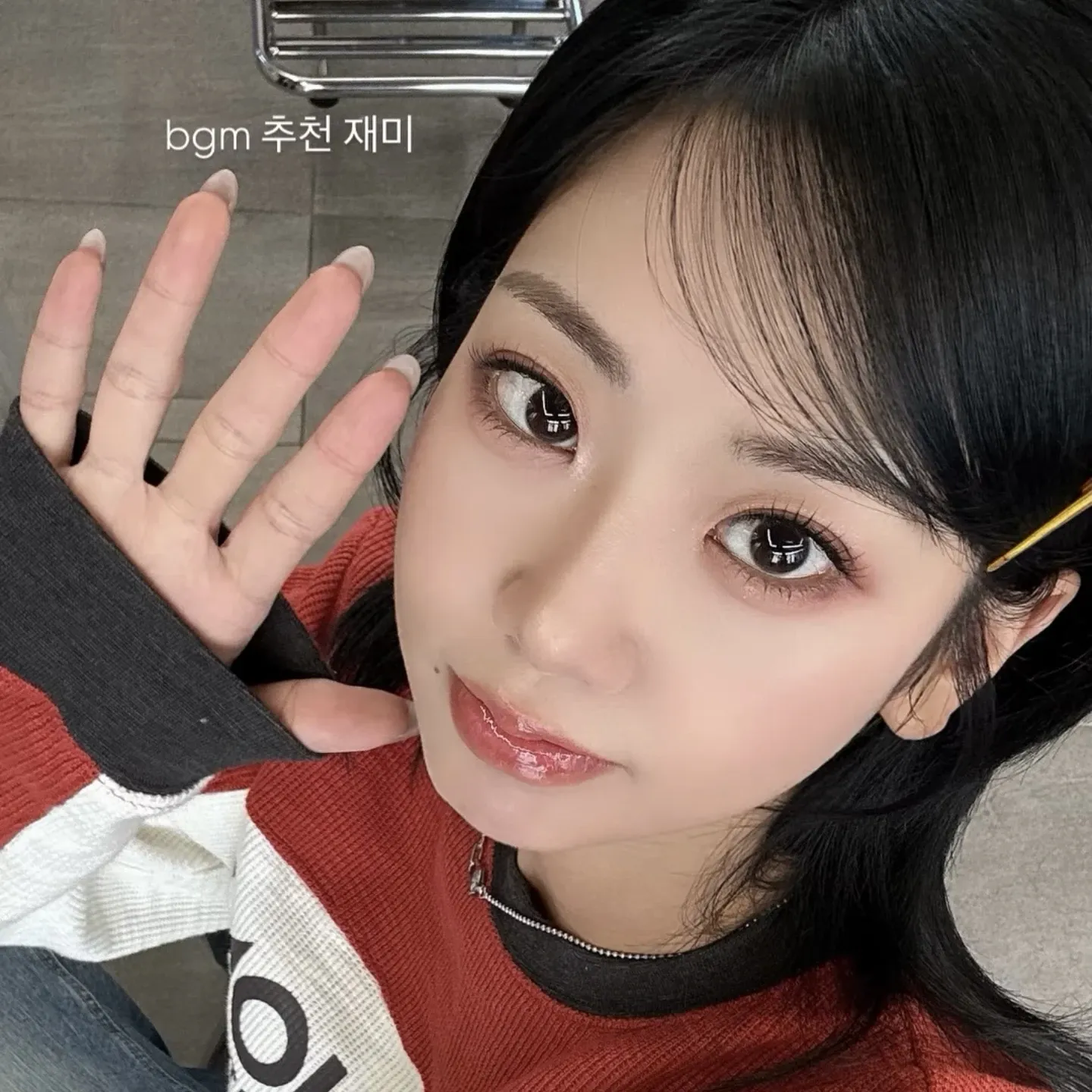 Behind-the-scenes cut of Kang Hyeyeon