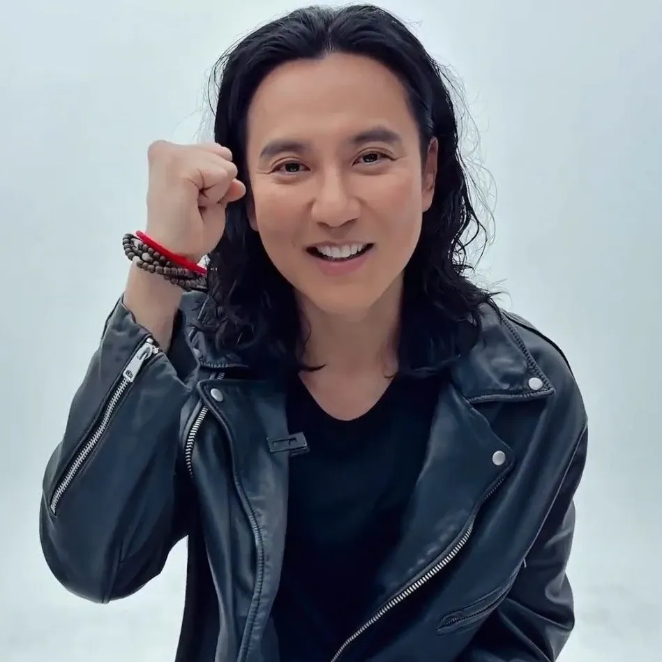 Behind-the-scenes cut of Kim Namgil