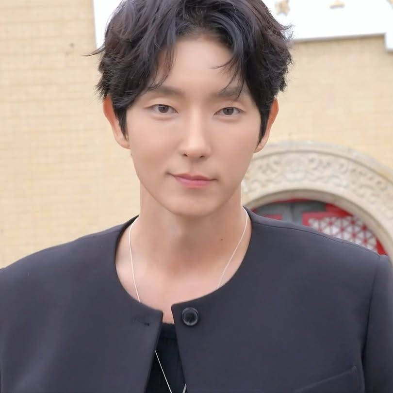 Recent activity shot of Lee Joongi