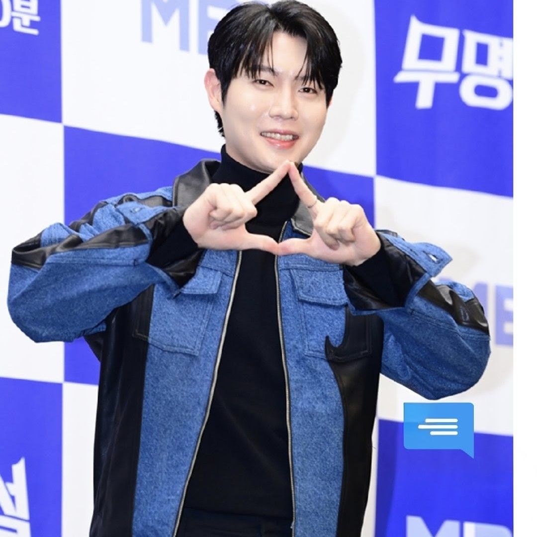 A moment captured by a fan of Son Taejin