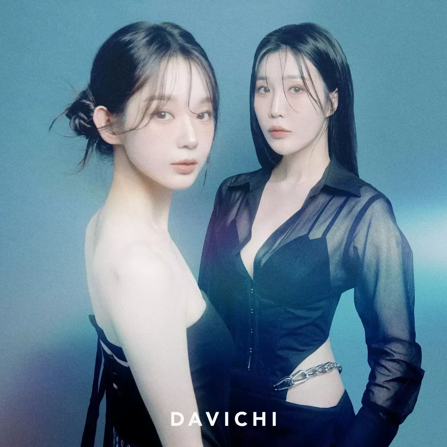 Behind-the-scenes cut of Davichi
