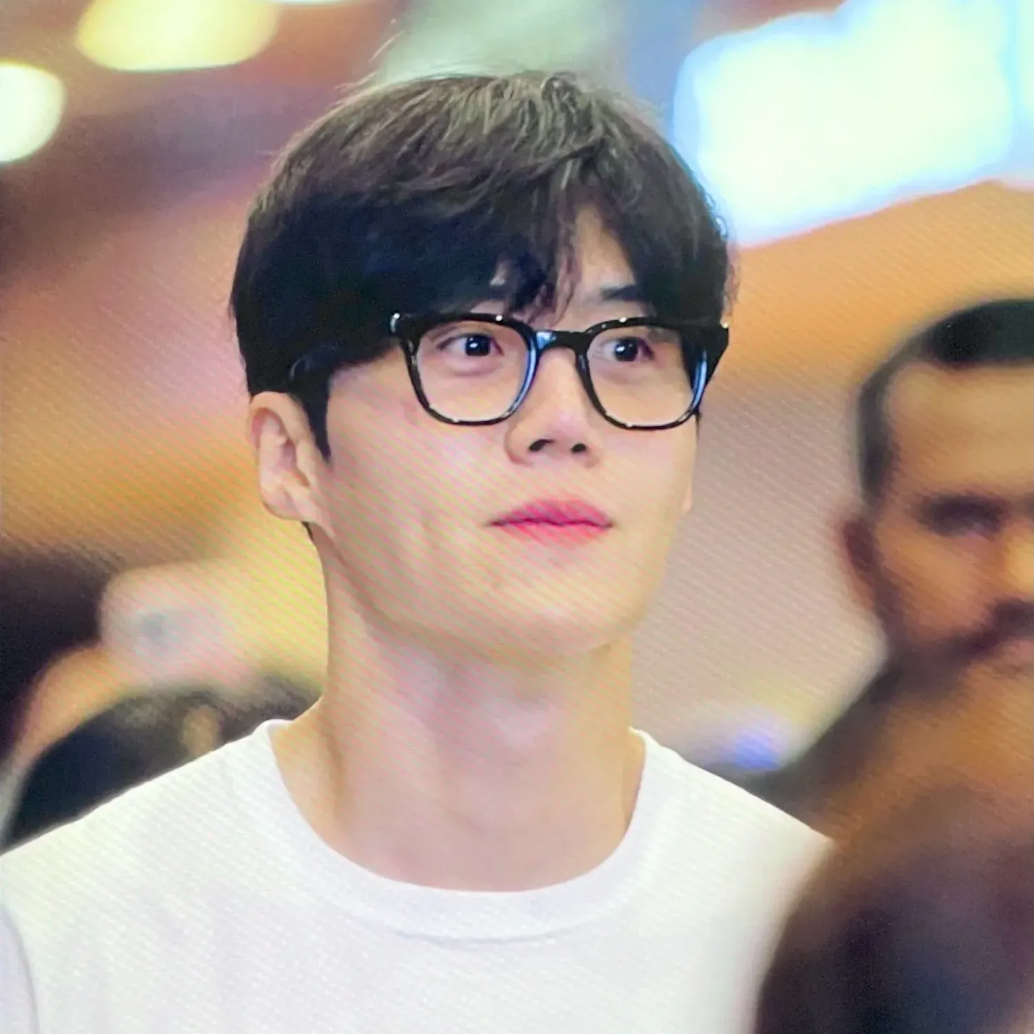 Behind-the-scenes cut of Kim Seonho