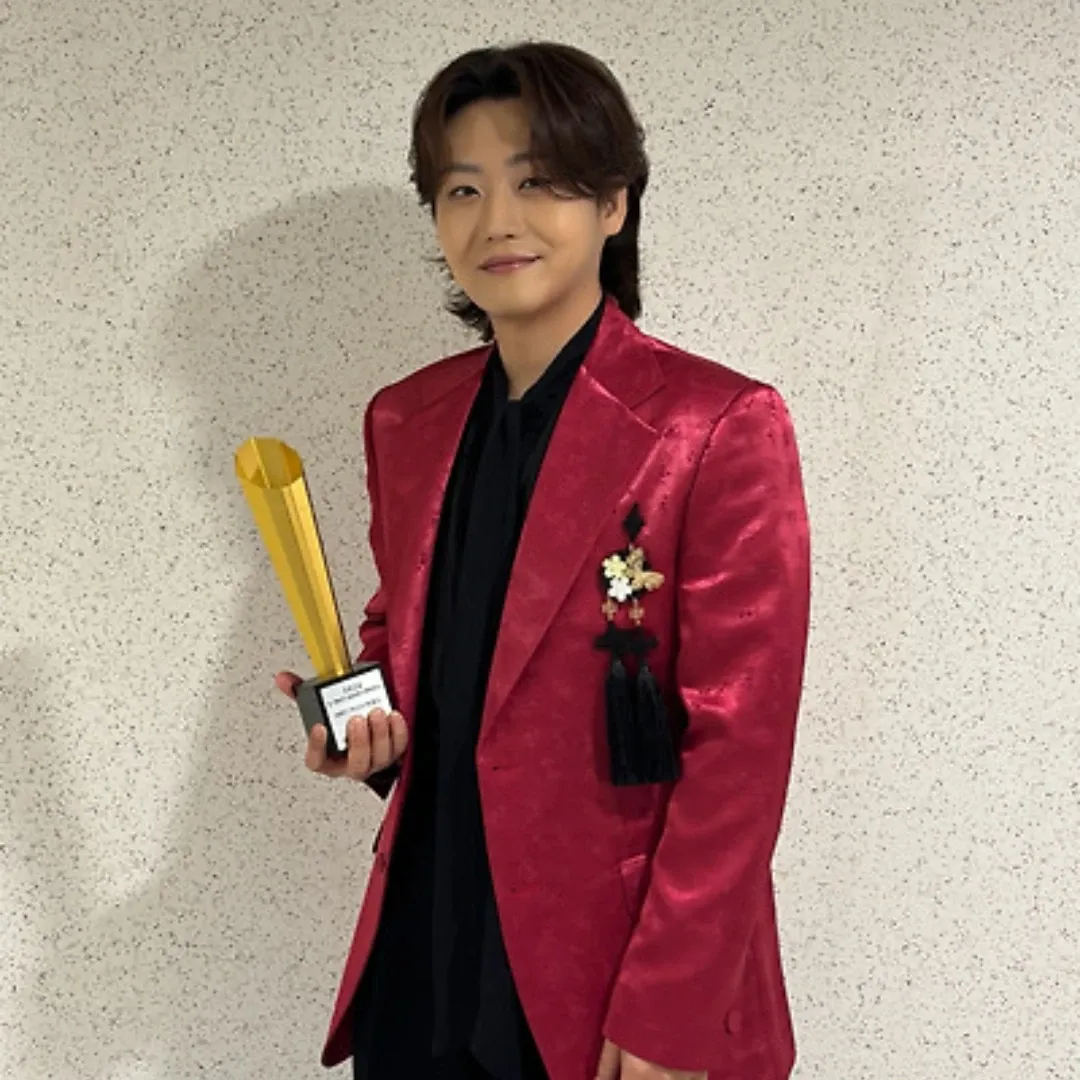 Behind-the-scenes cut of Min Soohyun