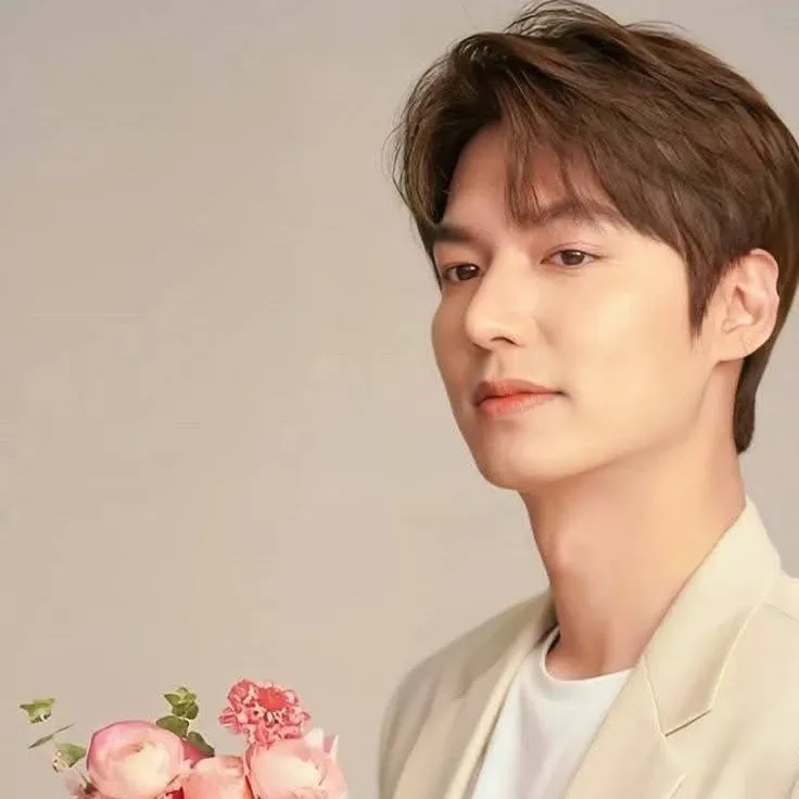 Latest photo of Lee Minho