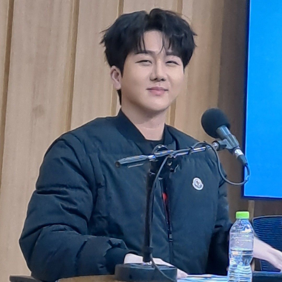 A moment captured by a fan of Kim Soochan