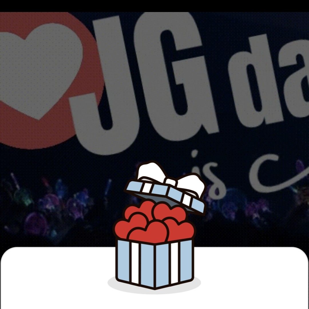 Behind-the-scenes cut of Lee Joongi