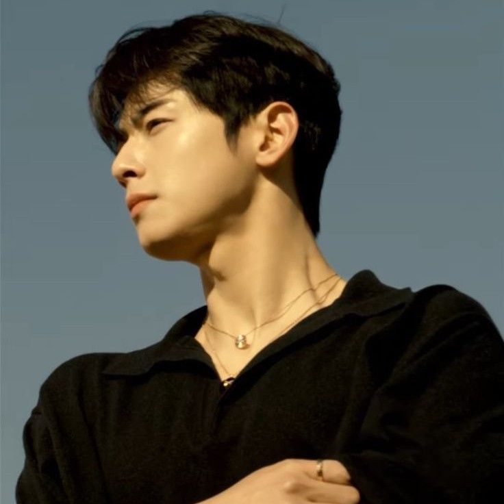 Cuplikan di balik layar dari Cha Eunwoo