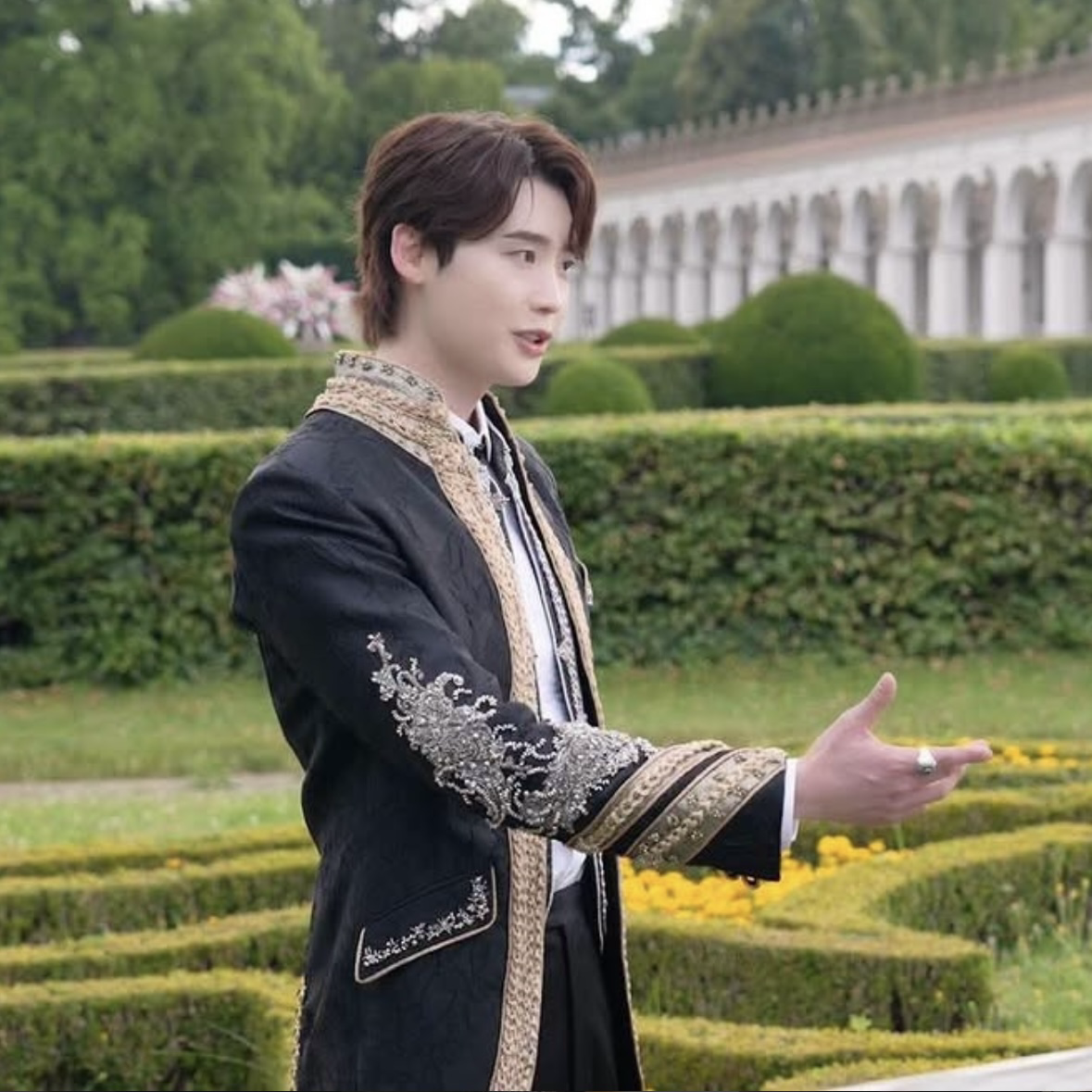 Latest photo of Lee Jongsuk