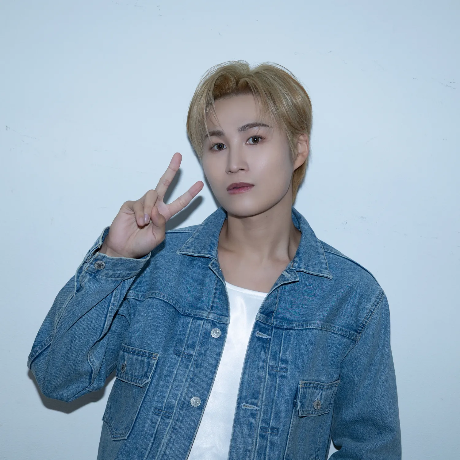 김희재의 비하인드 컷