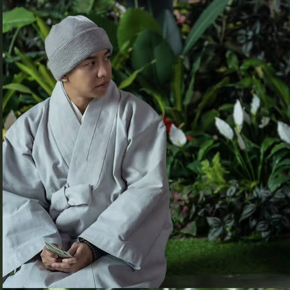 Latest photo of Lee Seunggi