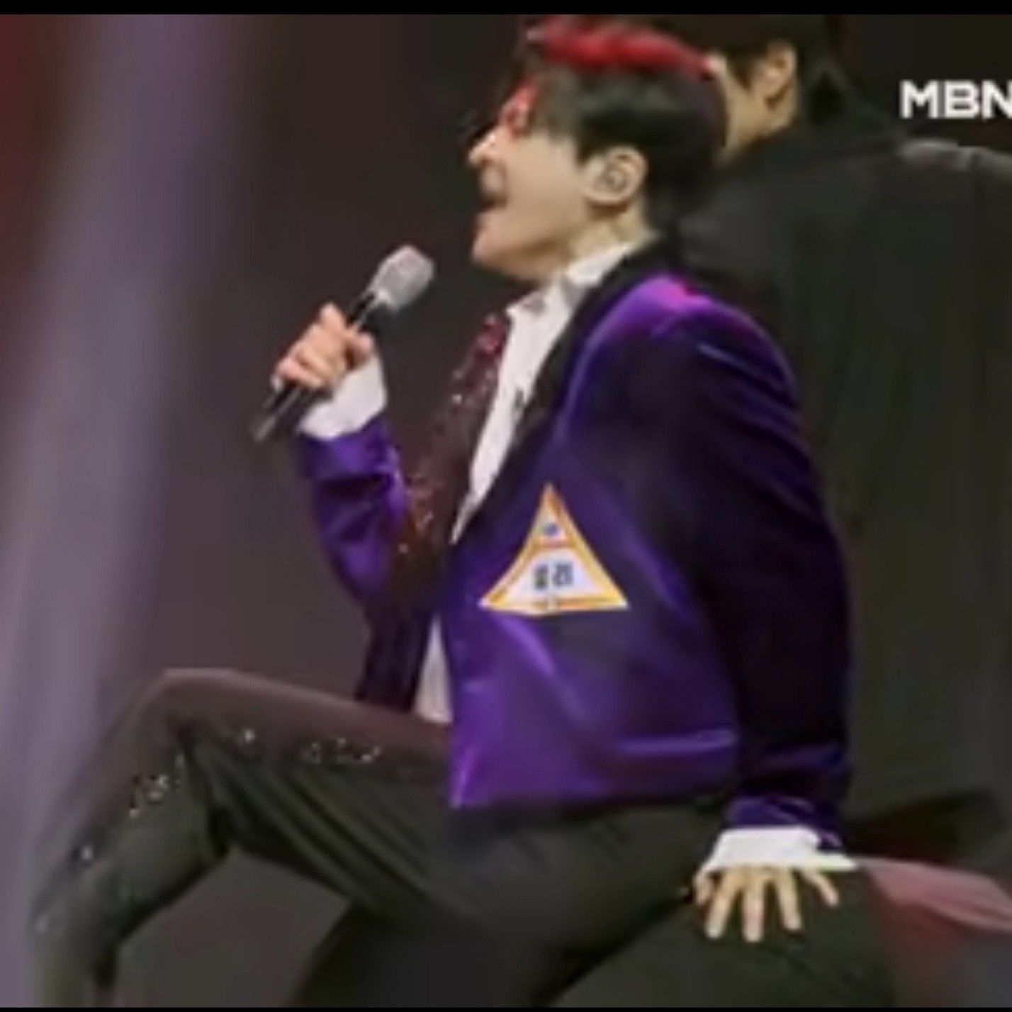 Cuplikan di balik layar dari Seong Ri