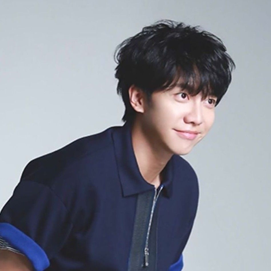 Foto kegiatan terbaru dari Lee Seunggi