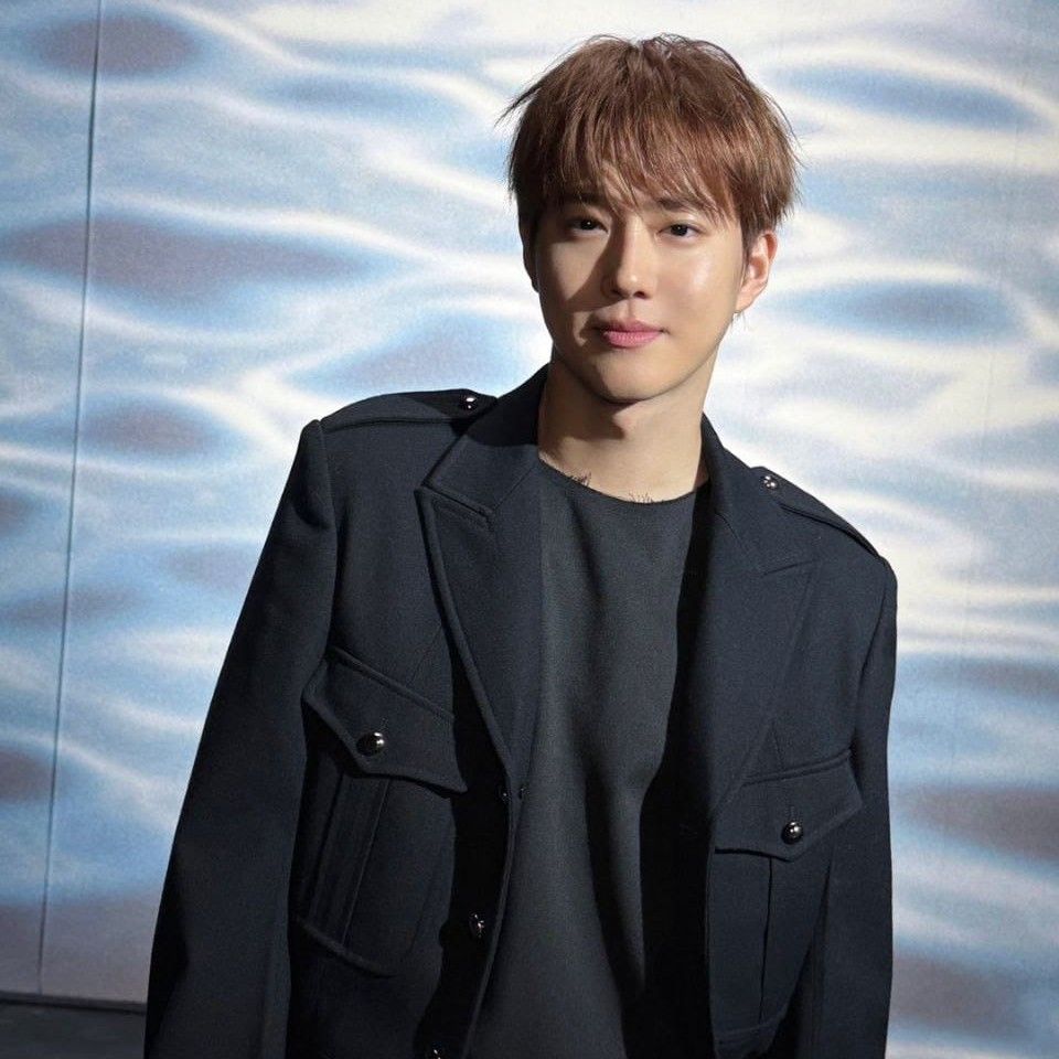 Recent activity shot of Suho