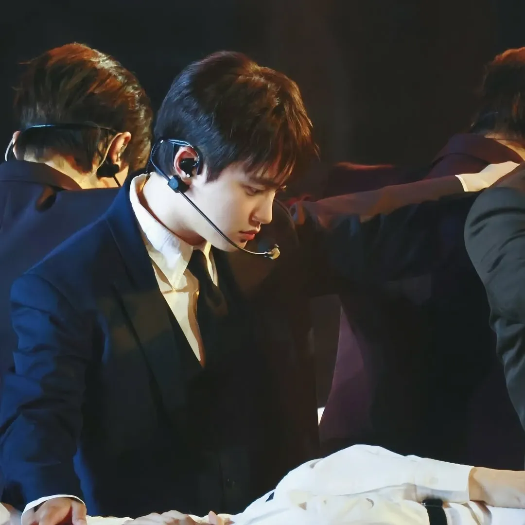A moment captured by a fan of Doh Kyungsoo (D.O.)