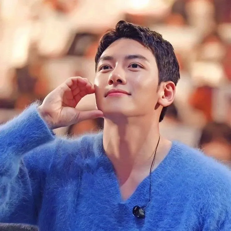 Behind-the-scenes cut of Ji Changwook