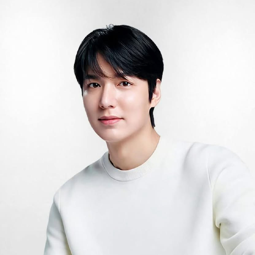 粉丝拍下的李敏镐瞬间