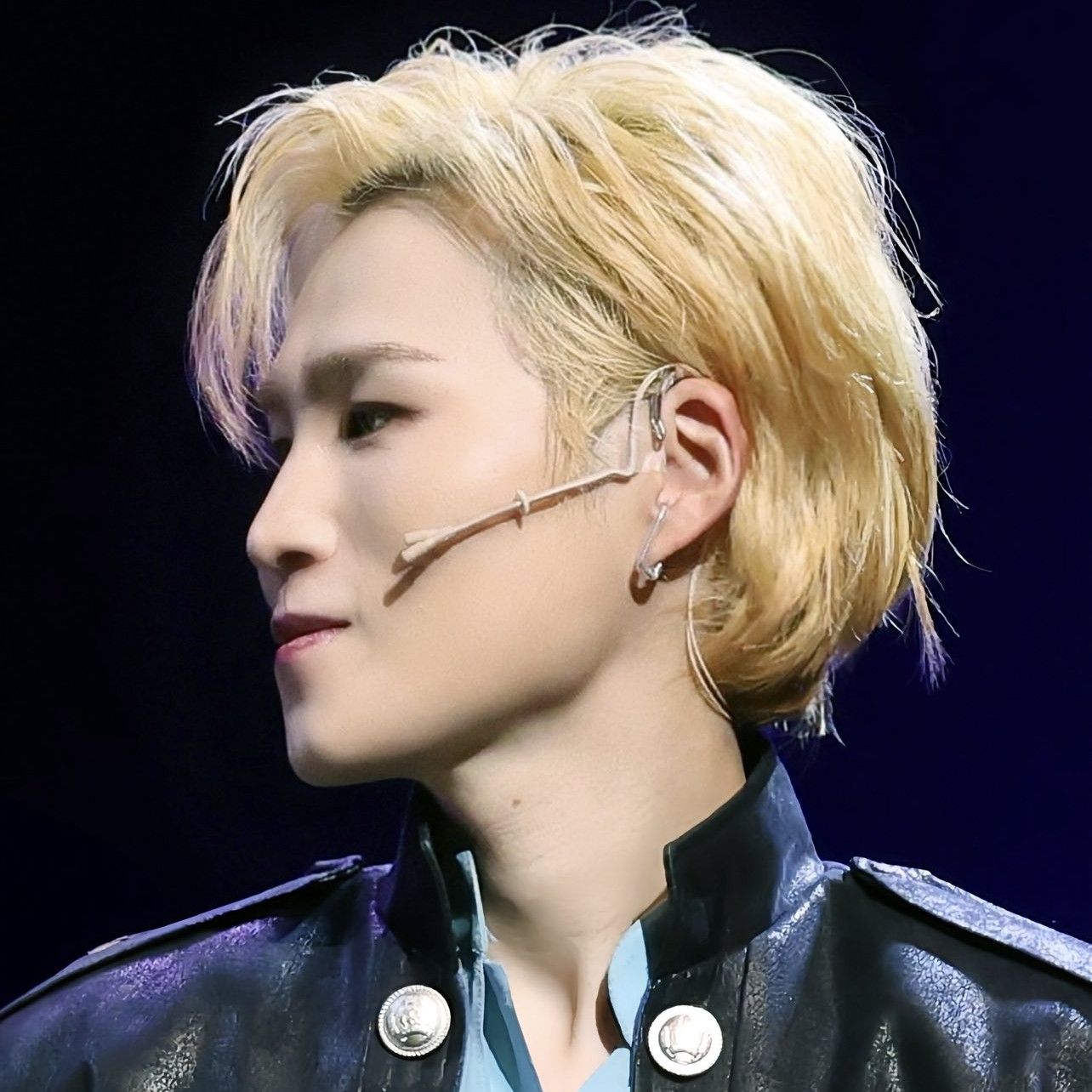 金熙栽的最新照片