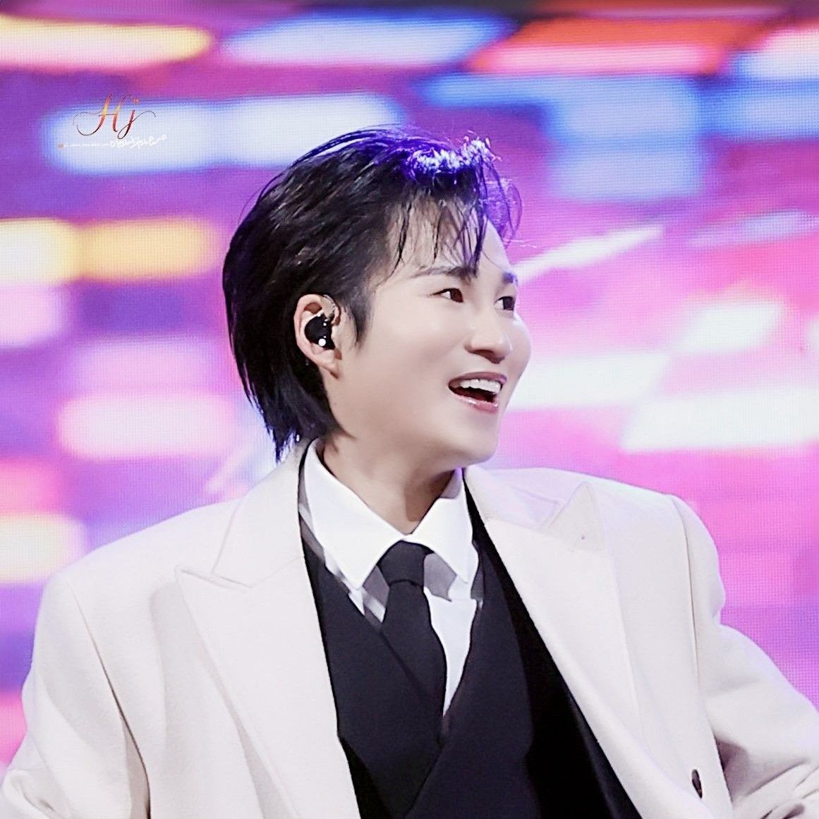 金熙栽的最新照片