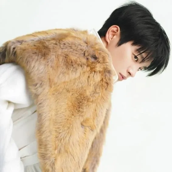 Recent activity shot of Seo Inguk