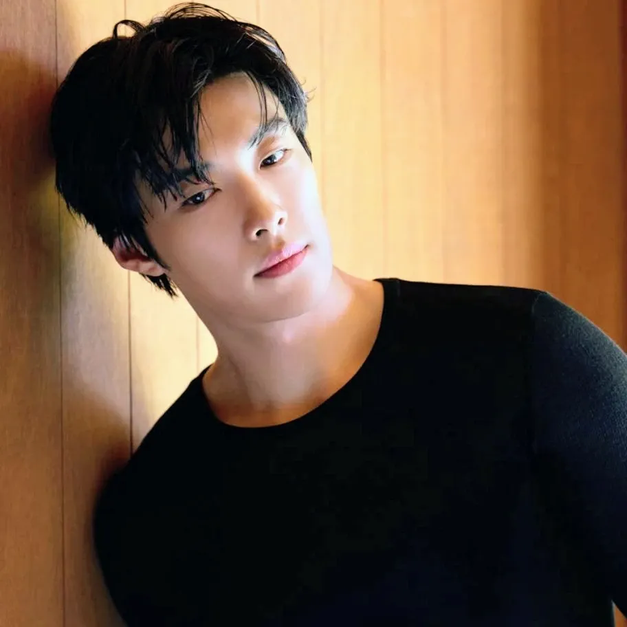 Latest photo of Woo Dohwan
