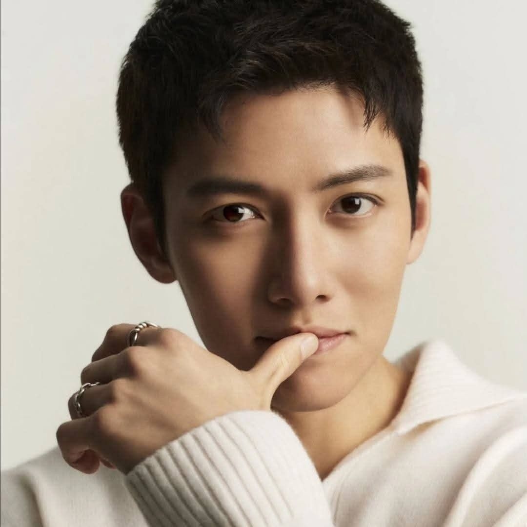 지창욱의 최신 사진