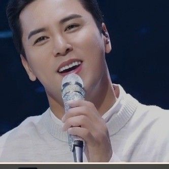 Recent activity shot of Jang Minho