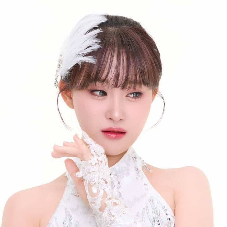 김다현의 비하인드 컷