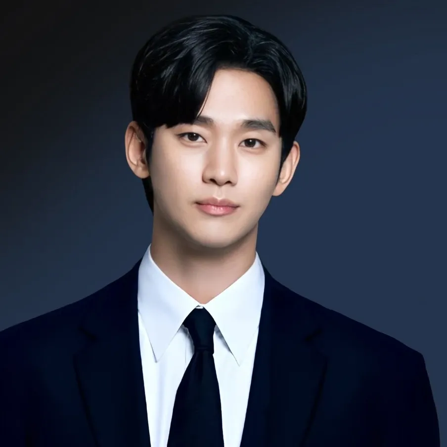 Recent activity shot of Kim Soohyun
