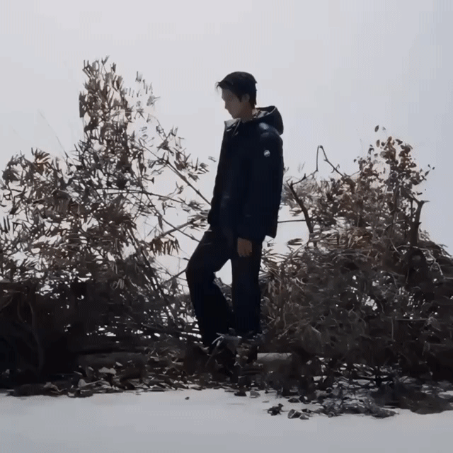 Behind-the-scenes cut of Ahn Bohyun