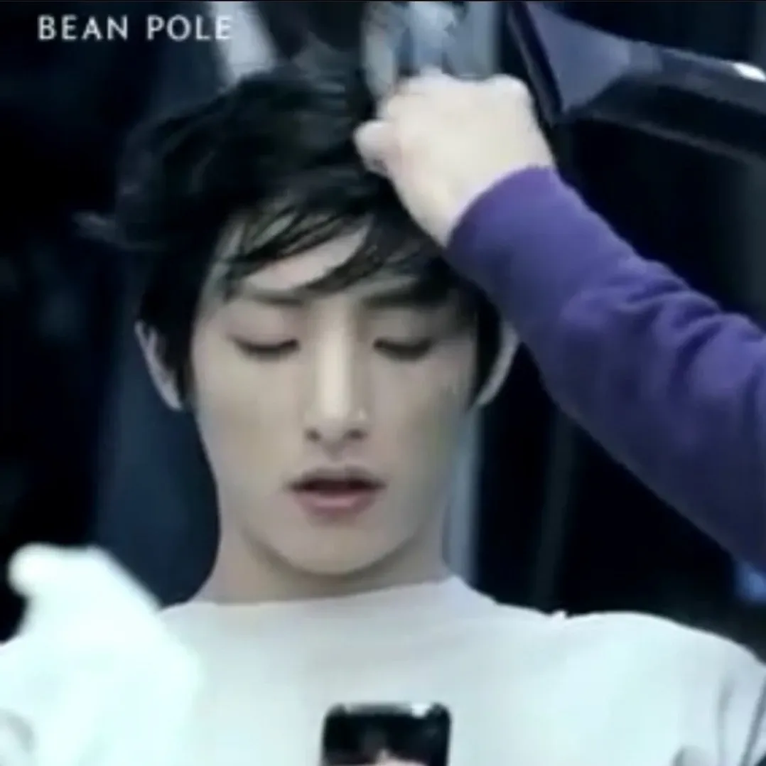 Behind-the-scenes cut of Lee Soohyuk