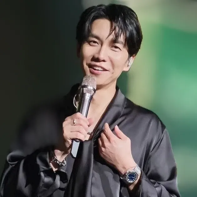 Latest photo of Lee Seunggi