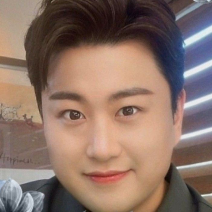 金浩中的最新照片