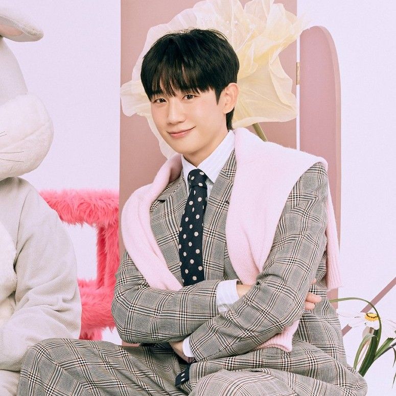 丁海寅的最新照片