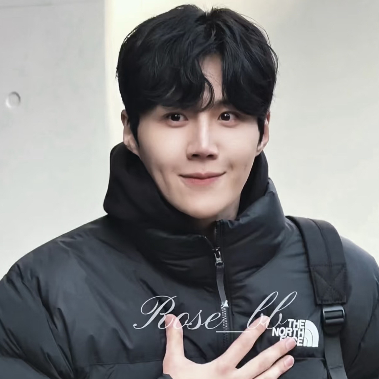 Behind-the-scenes cut of Kim Seonho