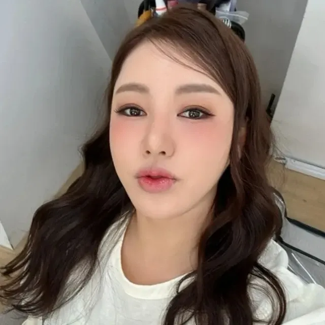 宋歌人的最新照片