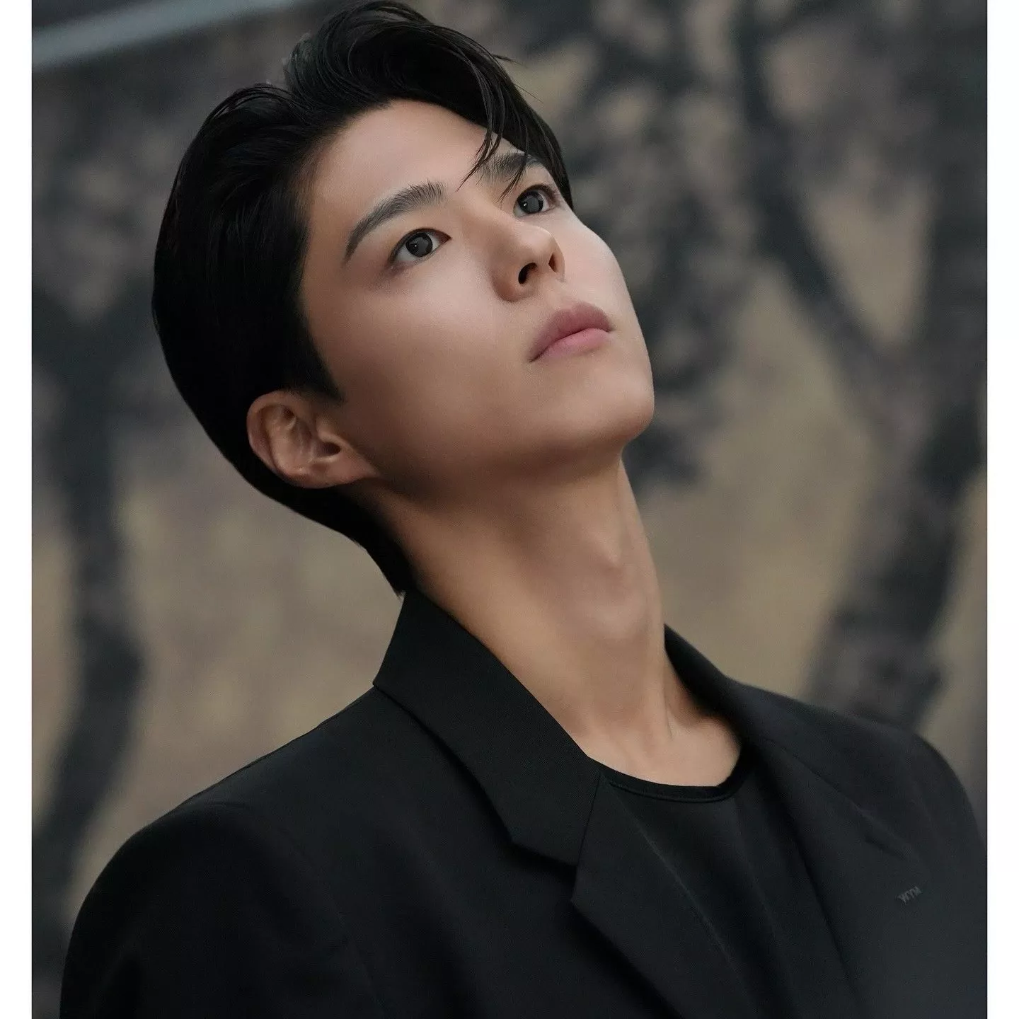 Behind-the-scenes cut of Park Bogum