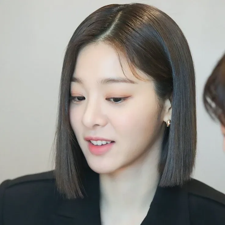 Recent activity shot of Seol Inah