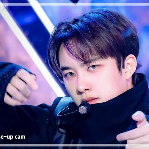 도경수 (디오)의 비하인드 컷