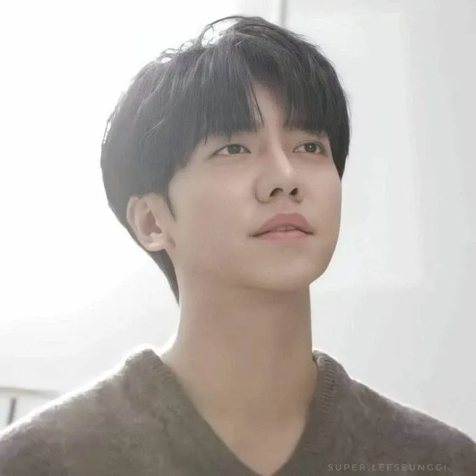 Recent activity shot of Lee Seunggi