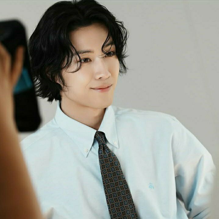 イ・ジョンウォンのビハインドカット