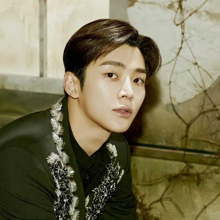 Cuplikan di balik layar dari Rowoon